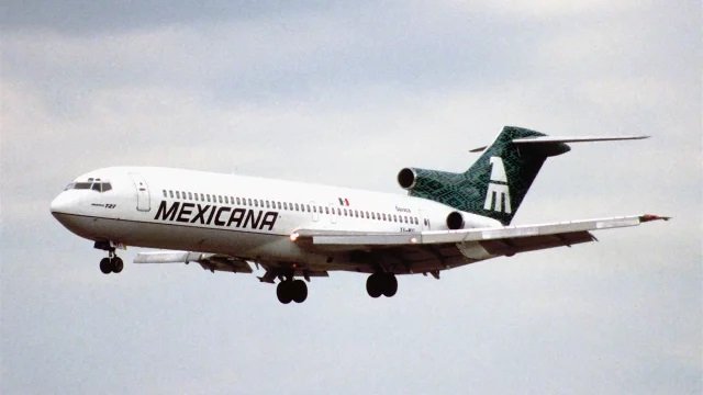 Un avión Boeing 727 de Mexicana.
