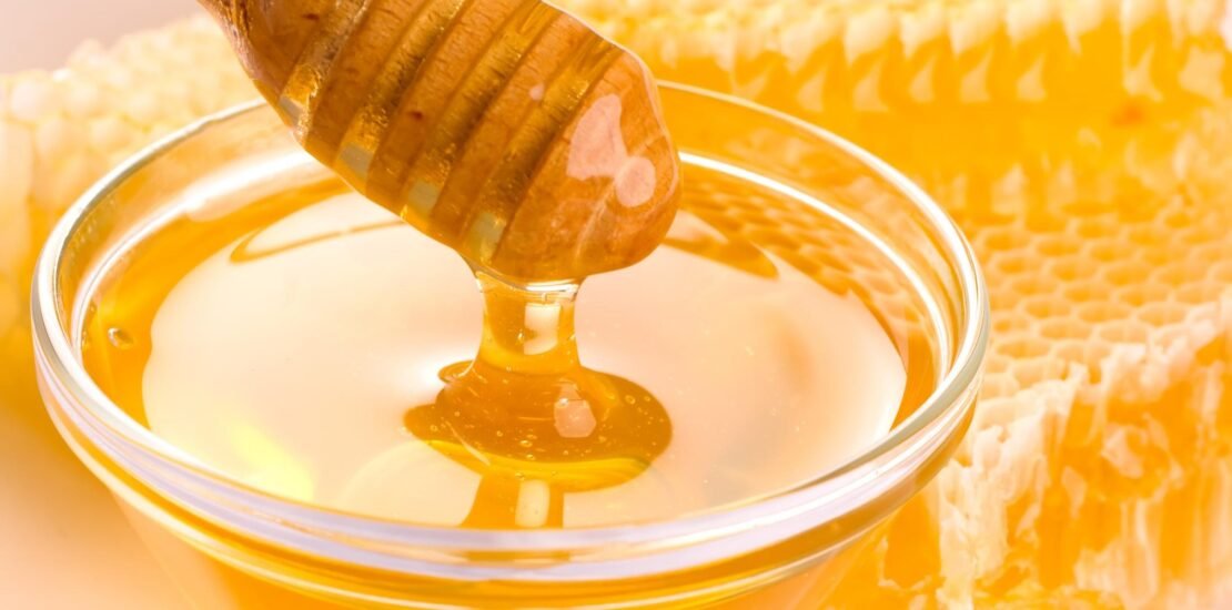 La miel es un alimento saludable y nutritivo que se ha consumido durante siglos.